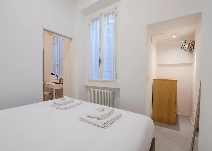 Casa Giacosa - Walk To M1 Pasteur - 10min To Duomo - Nolo Apartamento