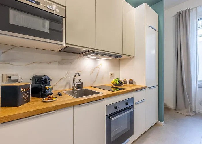 Risorgimento - Castel Morrone Stile & Relax * Mediolan