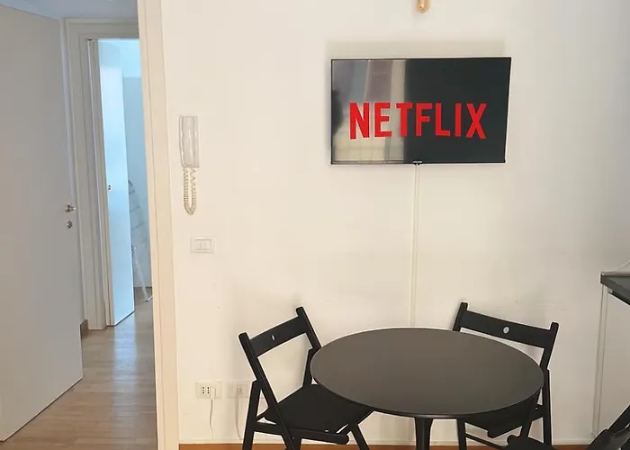 The Boutique - Tram 2 Direct To Duomo & Navigli - Center