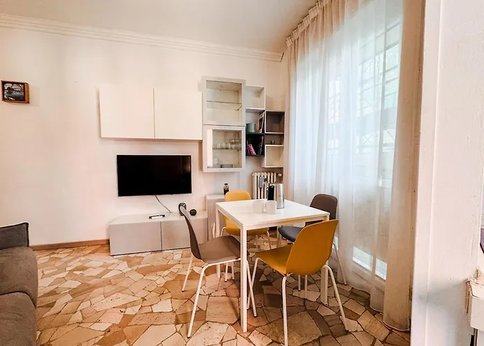 Salgari - Vicino Metro E Tram - Lägenhet *