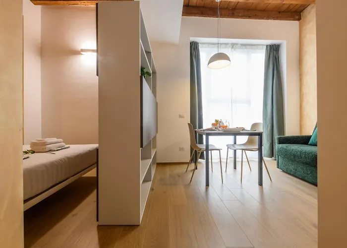 公寓 Cesariano, 11 - In Vibrant Via Cesariano *