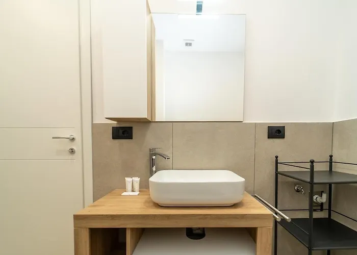 Cozy With Wifi And Ac & Parking *