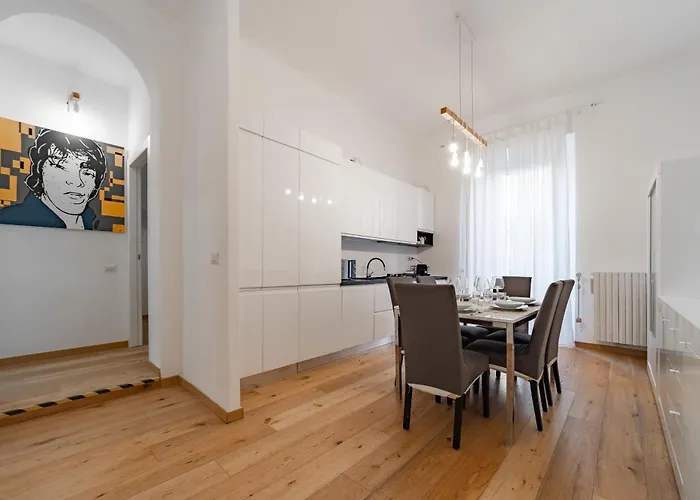 5 Walk From Porta Venezia Station, With 2 Bedrooms