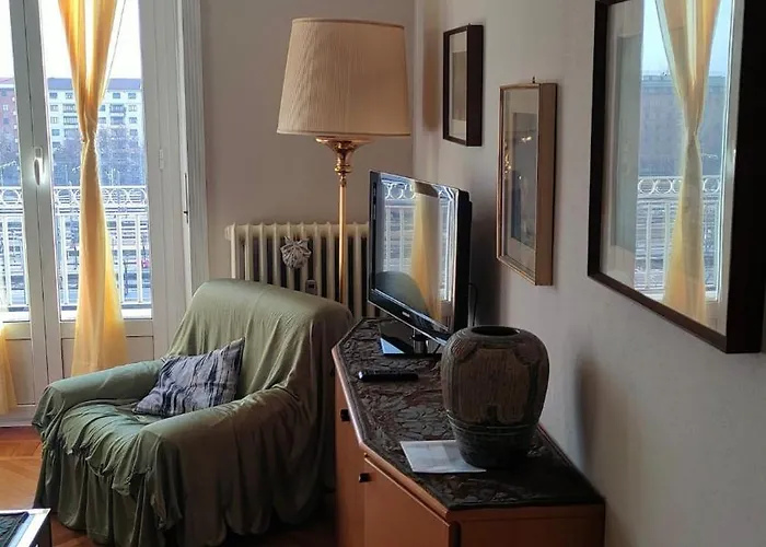 Apartment Beautiful Floor House With View In The Center!