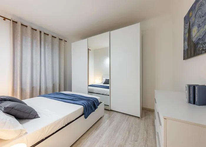 Apartment Dergano Bilocale Luminoso Vicino Metro M3