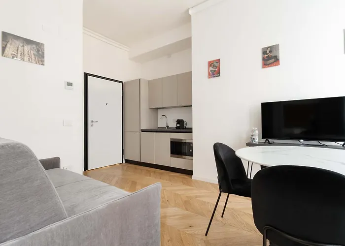 Unione Boutique - 1min From Duomo Milánó