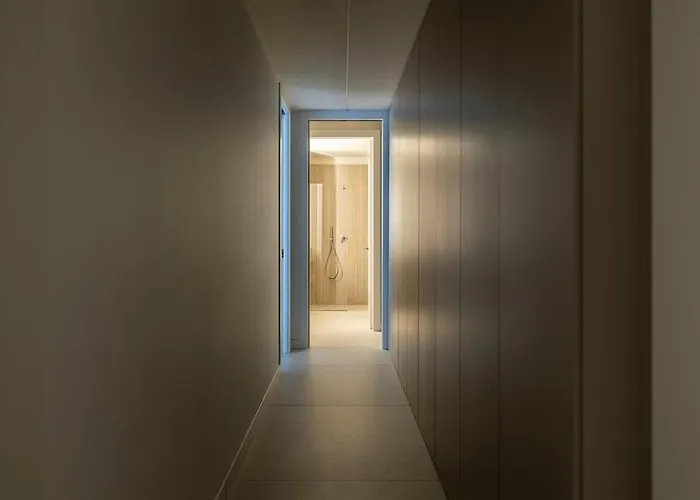 Quiet Luxury Retreat Design & Comfort Al Duomo Apartamento Milán