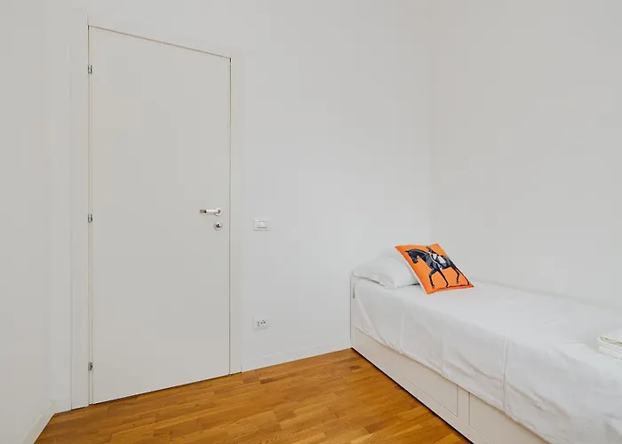 Apartment Isola - 2 Bedrooms - Free Parking *