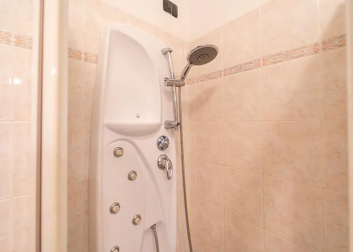 Moderno Con Garage, Wi-fi, Aria Condizionata E Terrazzo * 밀라노