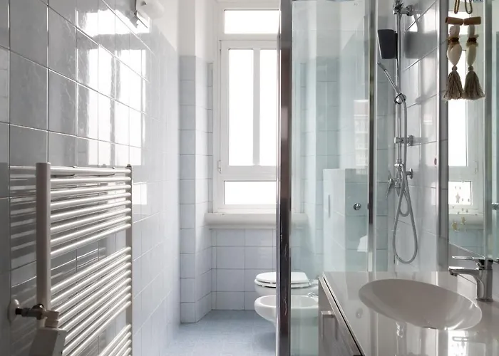 Luminoso Trilocale Piano Alto Vicino All' Arco Della Pace *