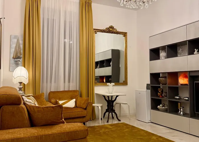 Lr Deluxe - Navigli Luxury Apartment
