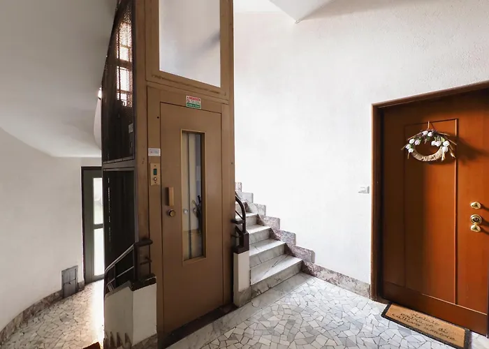 Appartamento Primopiano - Orcagna Milano