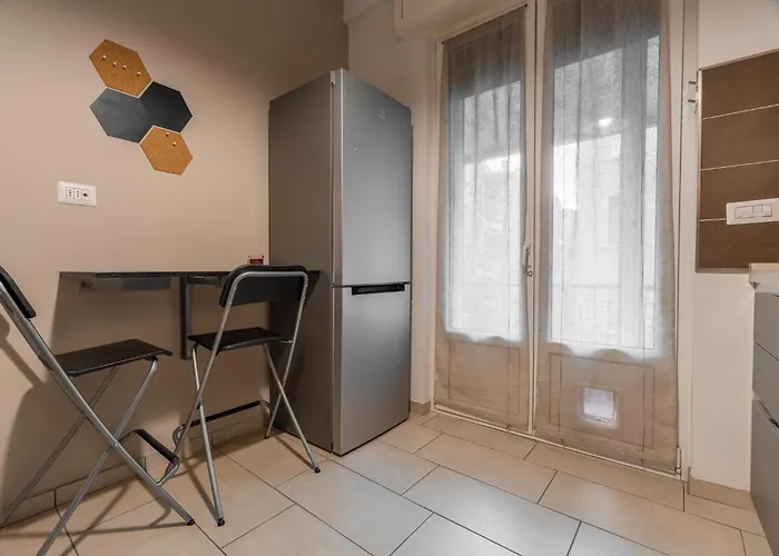 Via Ovada 5 Milánó