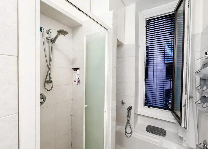 Three-room 2 Bedrooms With Balcony 2 Min From Mediolan