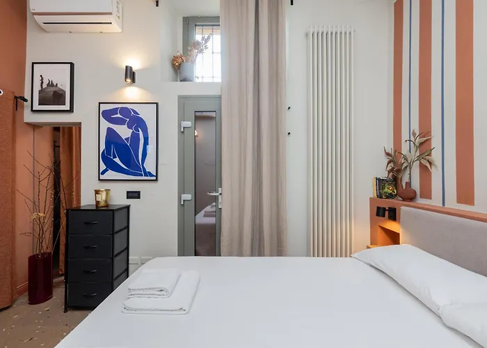 Design Canal Navigli View *