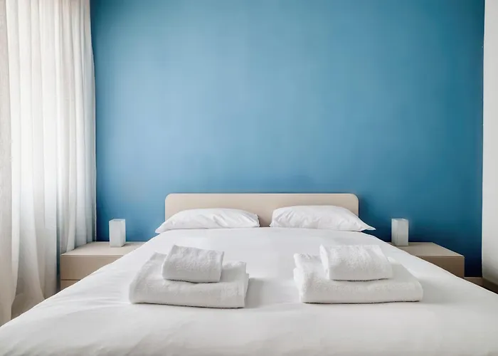 Just Urban - Elegant 1-br Flat In Solari Area - 2 Min Metro M4 밀라노