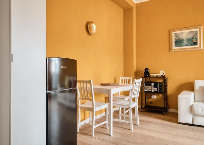 Just Urban - Elegant 1-br Flat In Solari Area - 2 Min Metro M4 아파트