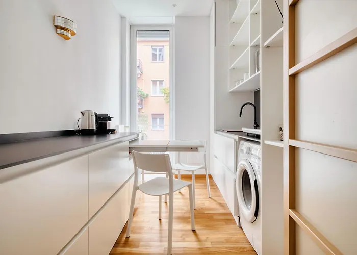 Just Urban - Exclusive 1br Center With Balcony Mediolan