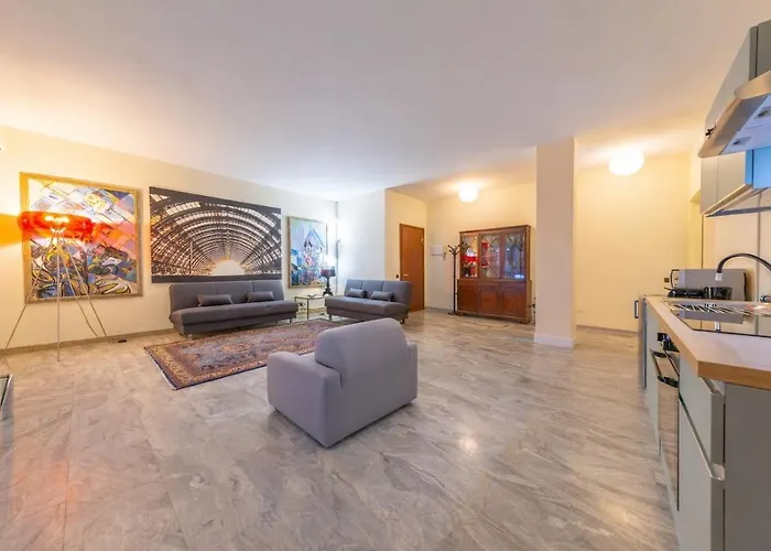 公寓 - Spacious And Bright Apartment, Elegant Area