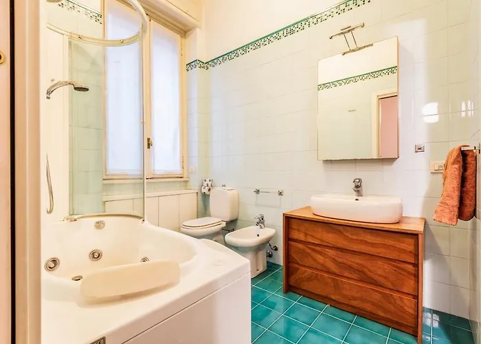 Hydroshower-cinema-duomo16' By Walk-tubo M3 500 Mt Apartment *