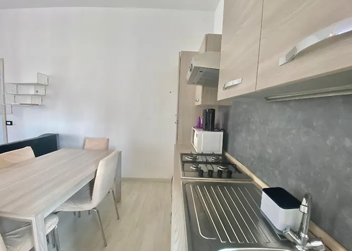 Modica Home, Nel Cuore Di Famagosta, In Posizione Tranquilla Apartment Milan