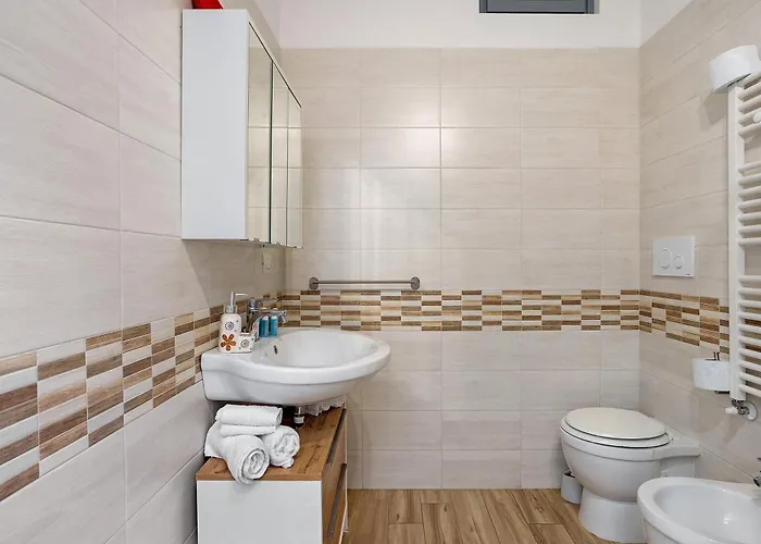 Modern Navigli - 5 Apartman *