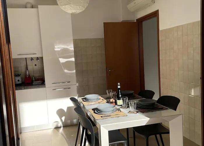 Duo Living, Spacious Comfortable 5 Minutes From Lancetti アパート *