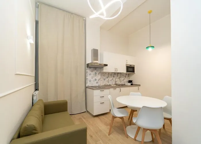 Elegant In The Center With Smarttv Wifi * Mediolan