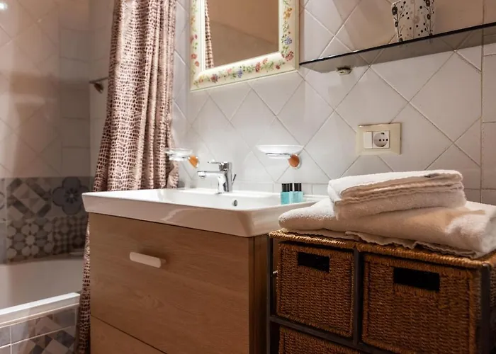 Characteristic 2 Double Bedroom