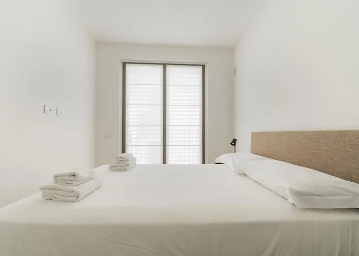 Guesthost - Modern In Moscova Apartmán