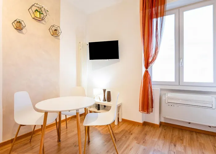 Insubria's Nest - Cozy * Milan