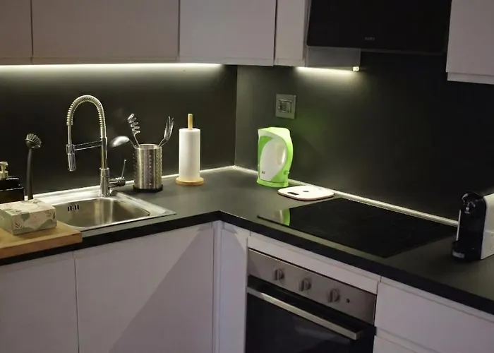 Bilocale Comfort & Cozy A 1 Min Dalla Metro X Duomo *