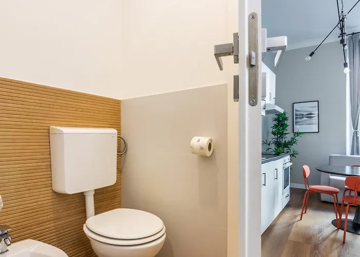 Citylife, Metro A 3 Min, 4 Posti, Comfort Wi-fi Apartment *