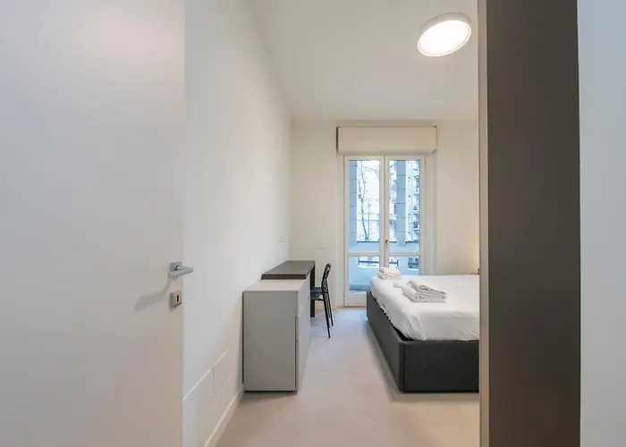 Apartment I-host - Modern 1br With Balcony Near Sempione Milan