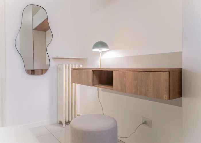 Porta Romana Gateway - New Roomy Daire *