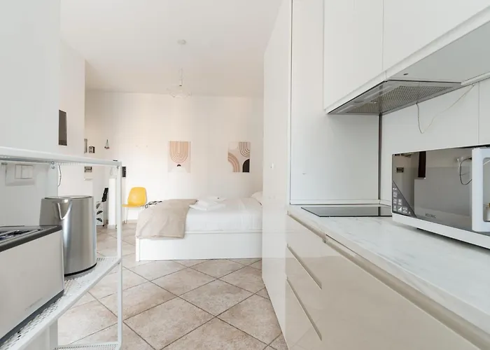 Appartamento Guesthost - Comfy Near Pasteur M1 *