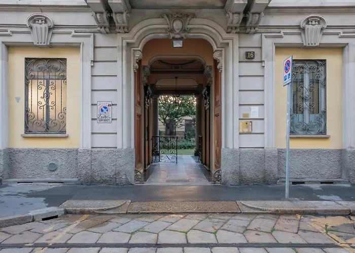 Apartment Bright Top-floor With Private Terrace Milan