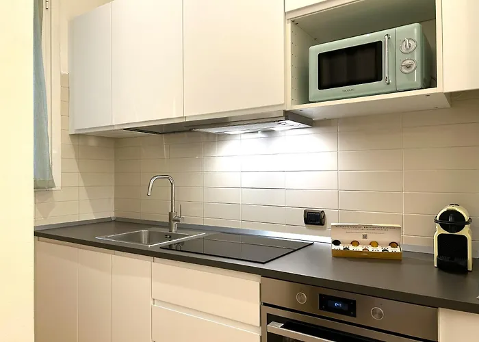 Apartment The Secret Garden - 100 M Dalla Metropolitana