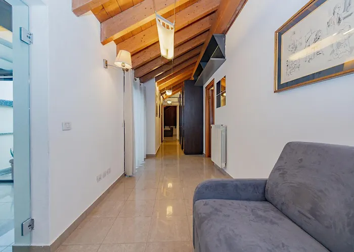 Bnbest Tricolore 6 Pax * Milaan