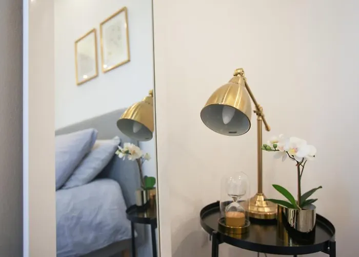 Contemporary - Station-nolo Area Apartament