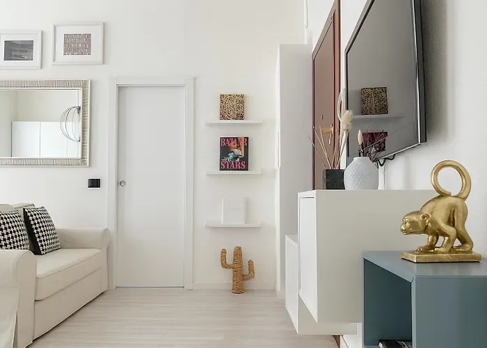The Boutique Houses - Navigli - Tram 2 Direct To Duomo - Milan City Center Apartment *