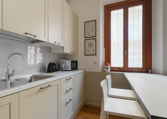 Apartment Guesthost - M5 Isola Cozy *