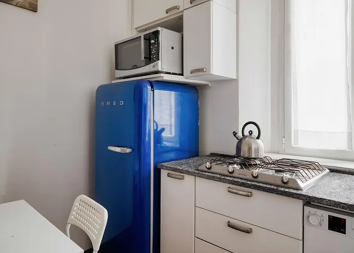 Elegant - Lorenteggio Appartement *