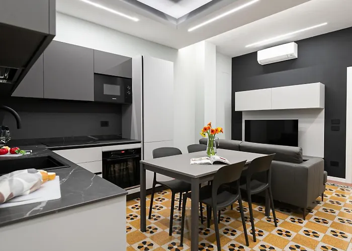 Italianway Comfort - Monte Nevoso 8 Milánó