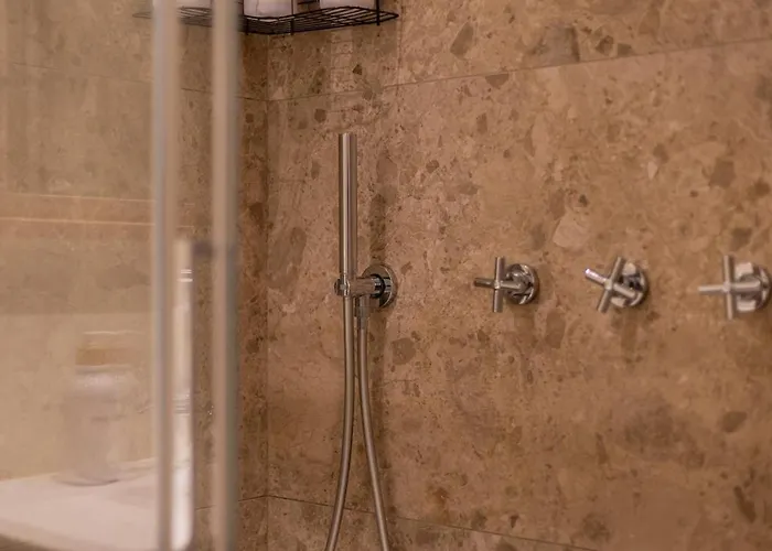 Living Arco Della Pace ميلان