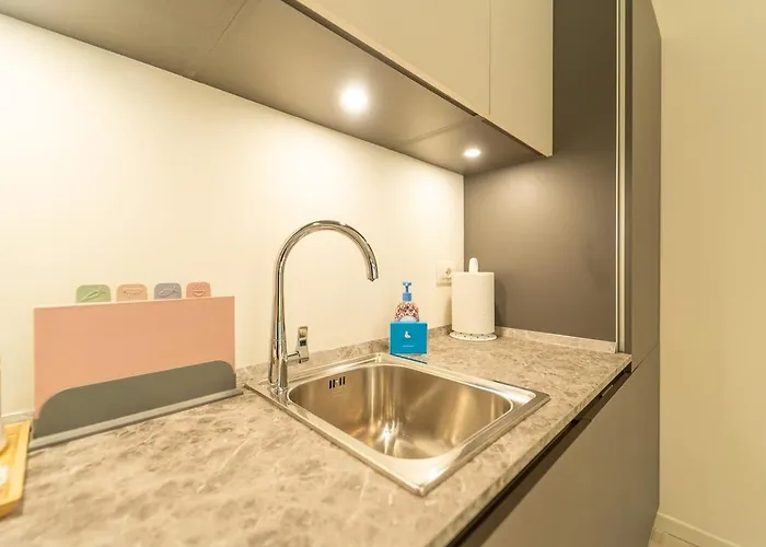 With Terrace And Pool, 5 Min From The Martesana شقة