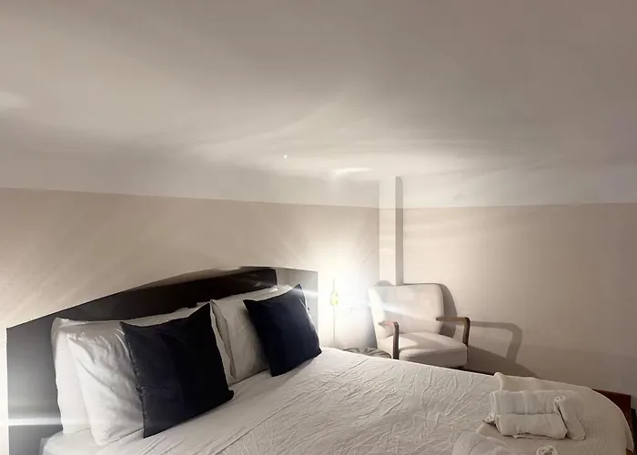 Acasadiimma Loft Elegante A 2 Min Da Metropolitana Porta Romana Con Wifi, Corte Interna アパート