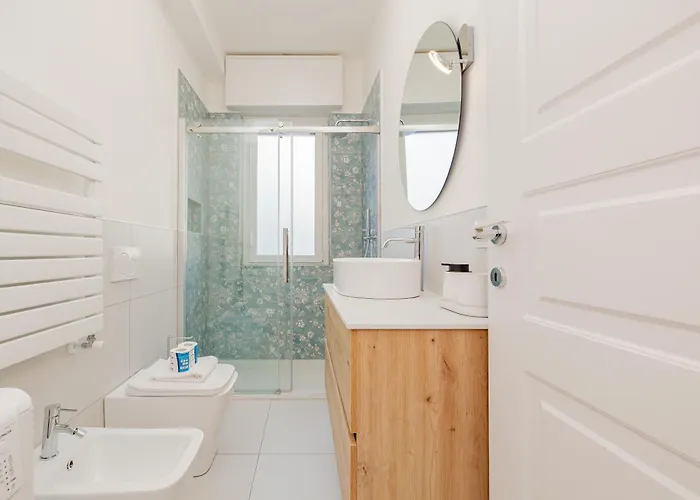 Apartment Modern One-bedroom With Terrace - Naviglio Martesana