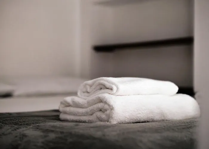 Just Urban Stays - Elegante Appartamento City Life 2min metro M1 e M5