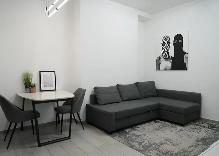 - Nolo * מילאנו